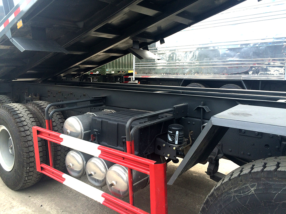 Xe Tai Ben Chenglong 375hp 8x4 Cau Dau 2